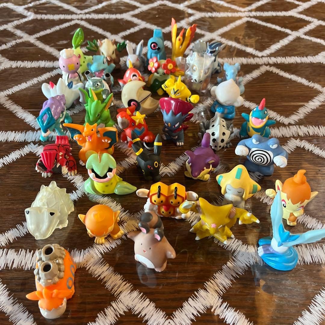 ポケモンキッズ 指人形 まとめ売り クリア など 数100体以上 レア