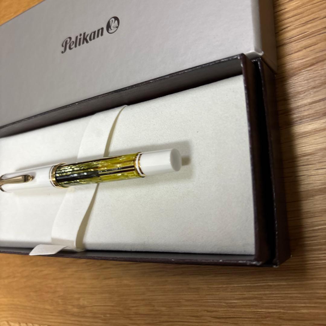 ホワイトトータス スーベレーン M400 万年筆 中字 M ペリカン