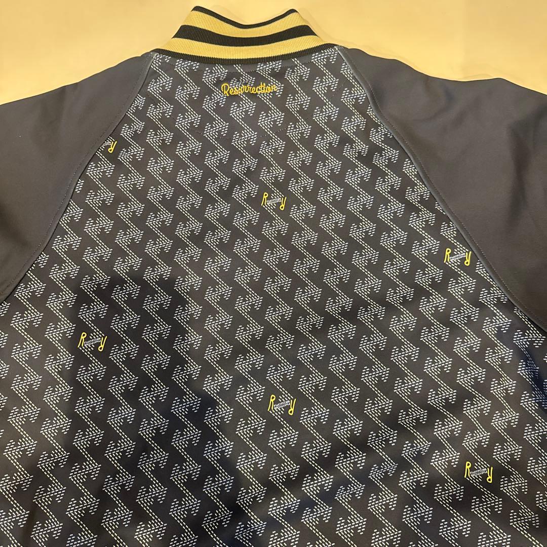 レザレクションGMラグランスリーブアクティブジャケット　Lサイズ