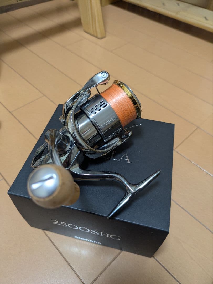 今月で出品取り消しシマノステラ2500SHG