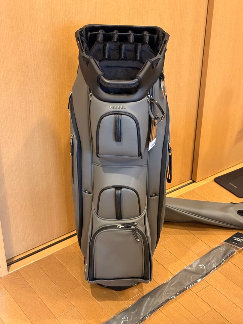【新品日本未発売】2025 VESSEL Lux Cart II キャディバッグ