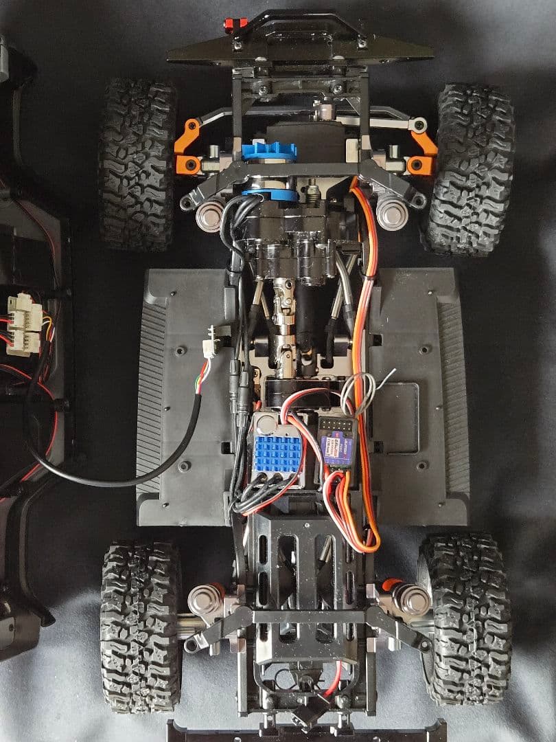 【屋外使用なし】1/12 RC クローラー MN128 フルカスタム / メタル