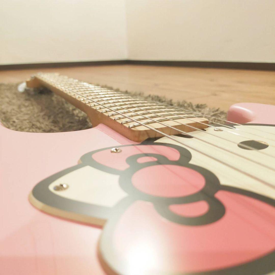 SQUIER エレキギター ストラトキャスタータイプ HELLO KITTY