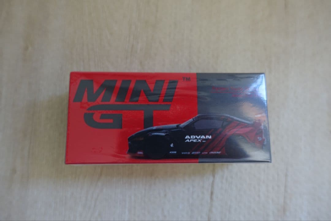MINI GT 1/64 ADVANトヨタ GR スープラ