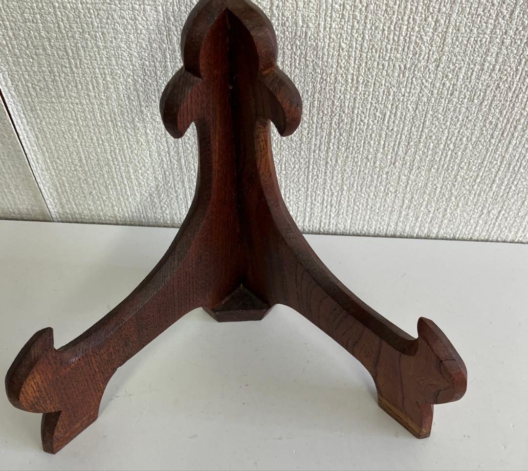 縁起物　硬質ケヤキ材製　扇形置物　約40cm×約27cm