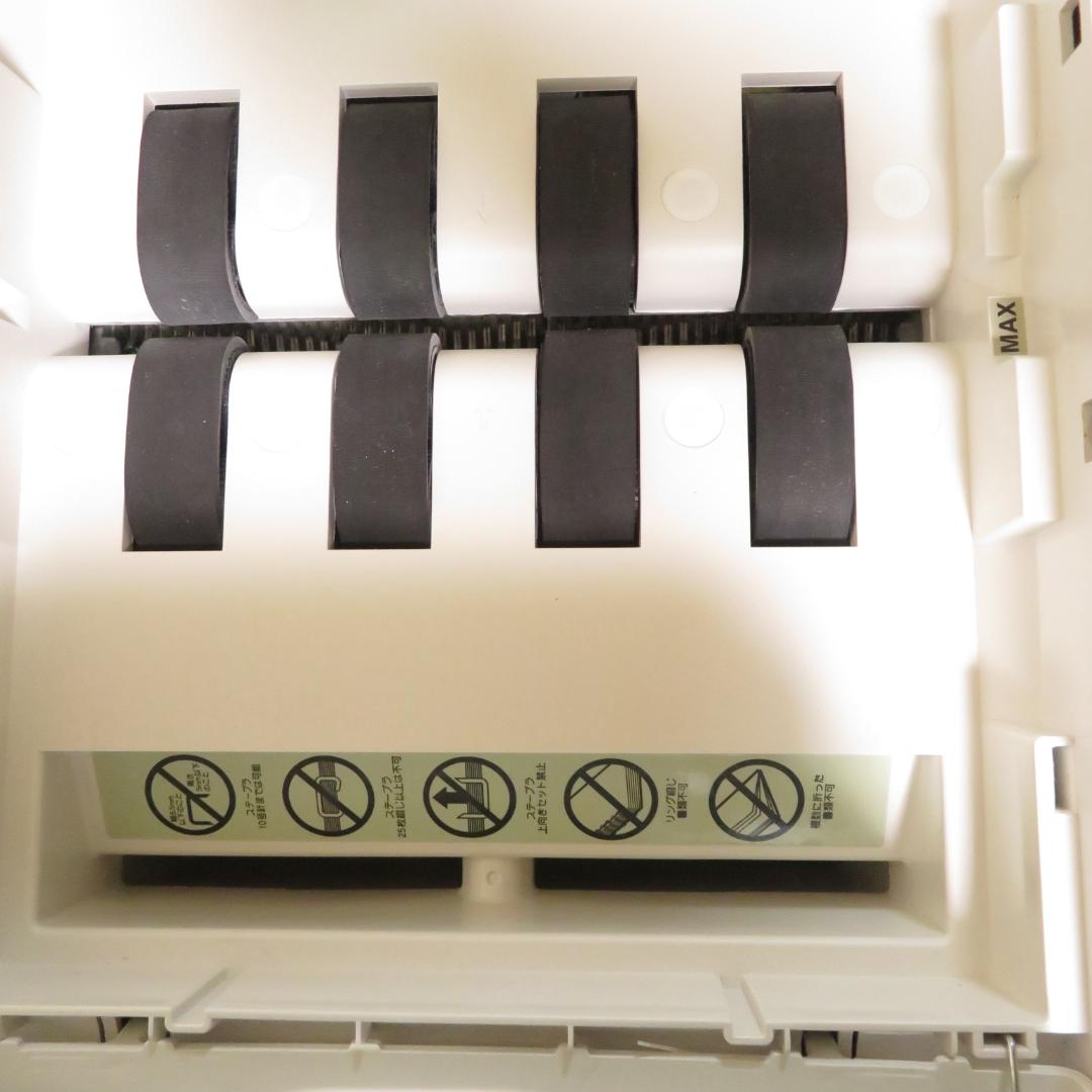 美品　アイリスオーヤマ オートフィードシュレッダー AFS160M 2023年