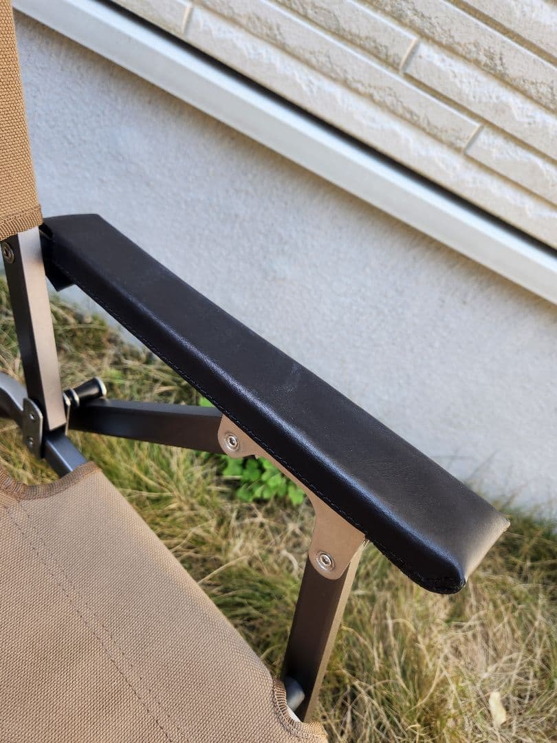 レードチェア専用本革アームレストカバー(黒)２脚分