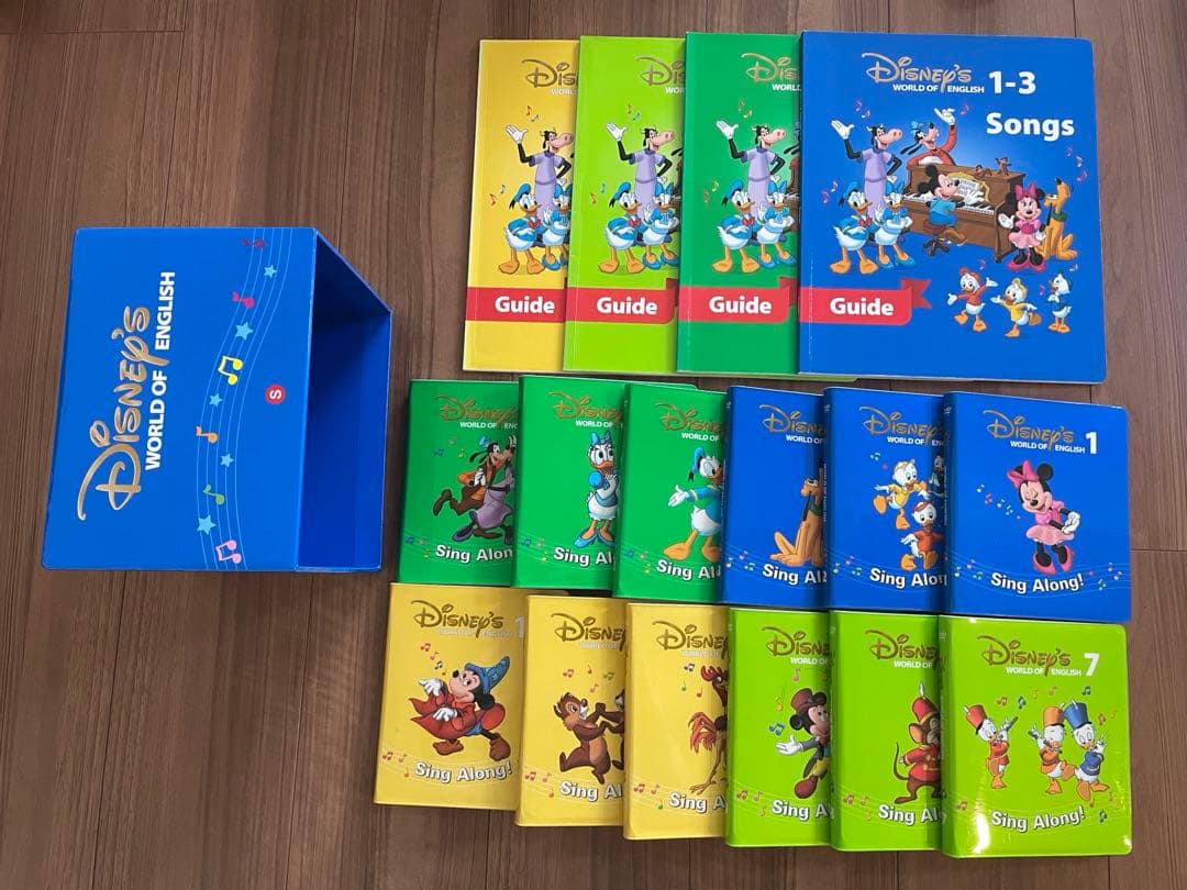 Disney's World of English 教材　Sing Along