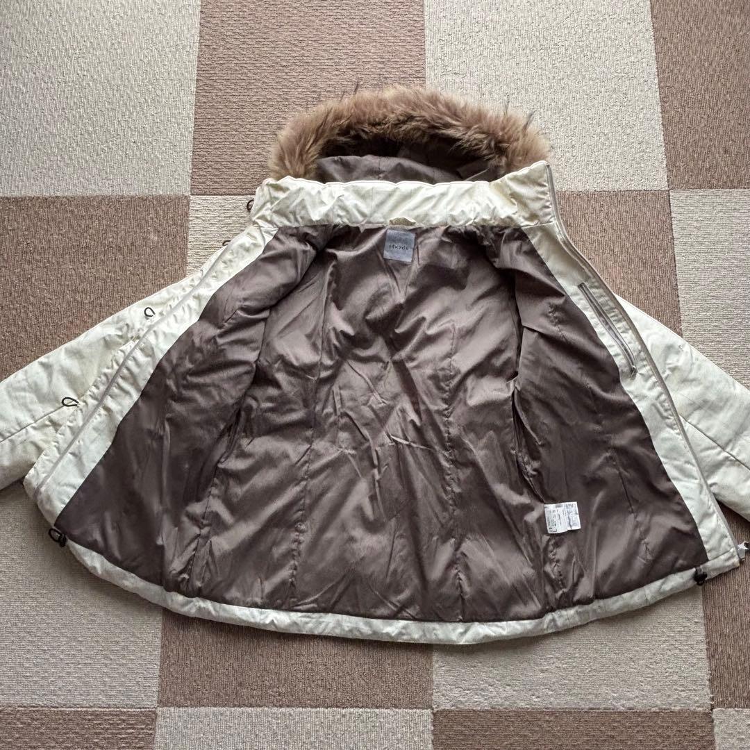 PHENIXホワイトジャケットとライトページュのパンツセット