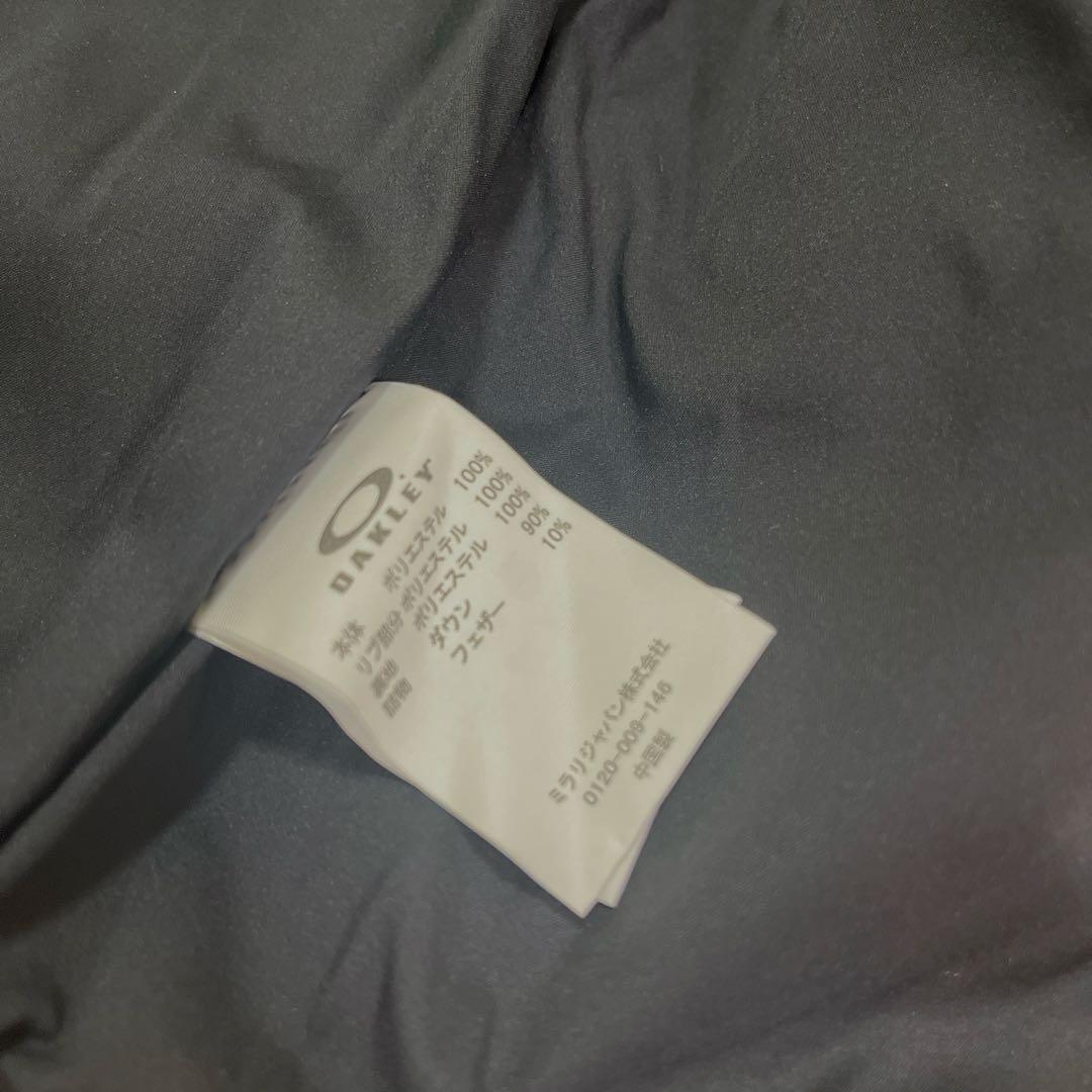 【極美品】OAKLEY　ダウンジャケット　ゴルフ　高機能　ロゴ刺繍　XL相当　紺