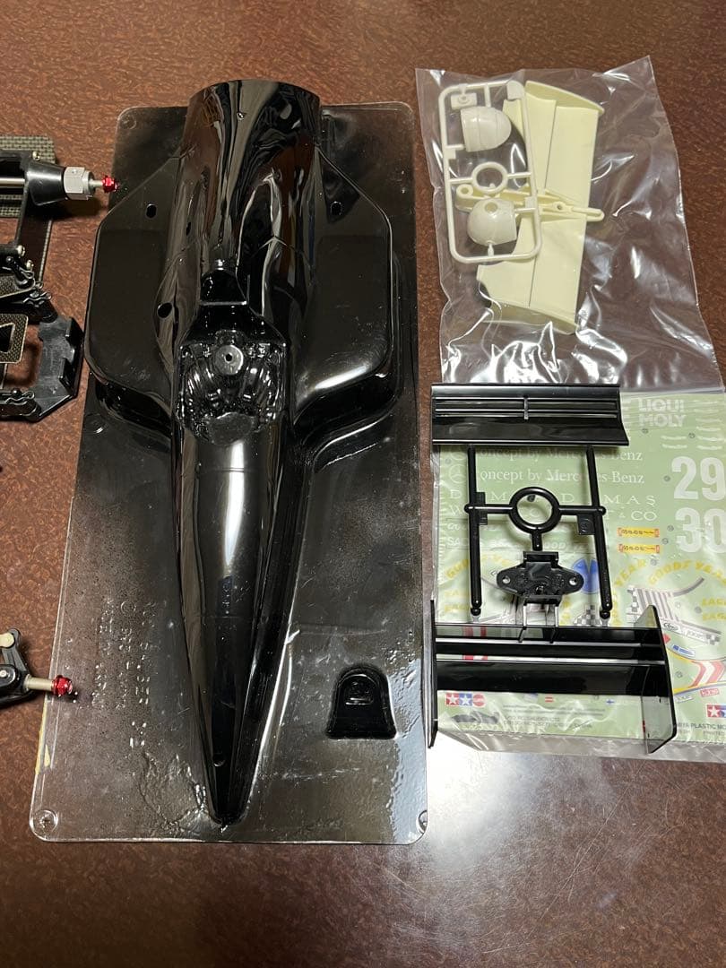 タミヤ 1/10ザウバーC12 F103