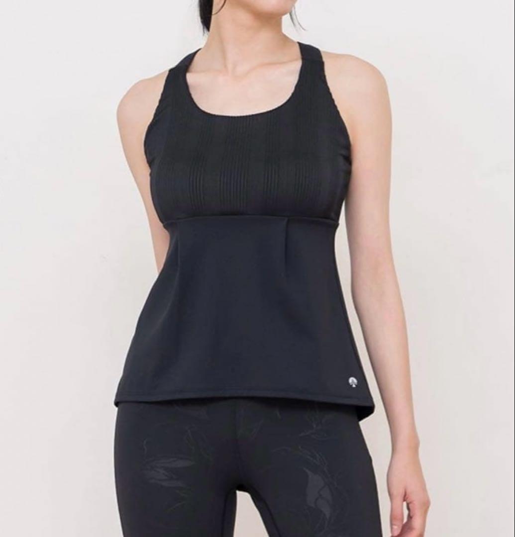 SUKALA トップスMサイズレギンスSサイズ ブラック