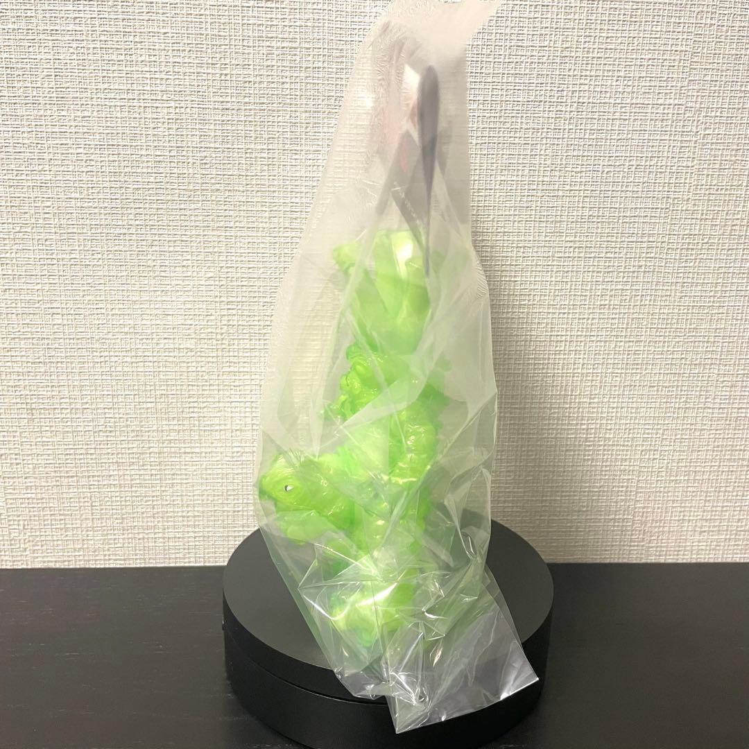 One up. ご当地怪獣ソフビ　ツーン 蓄光