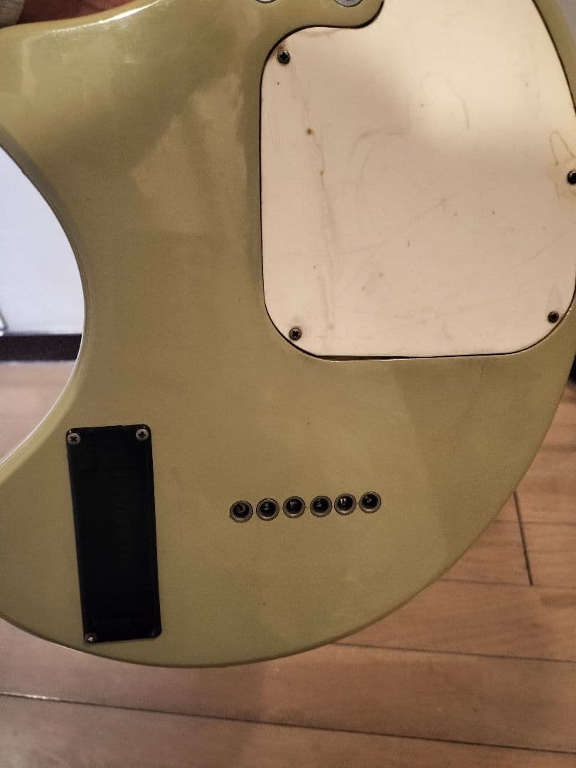 Fernandes ZO-3 ゾーさん (ジャンク品)