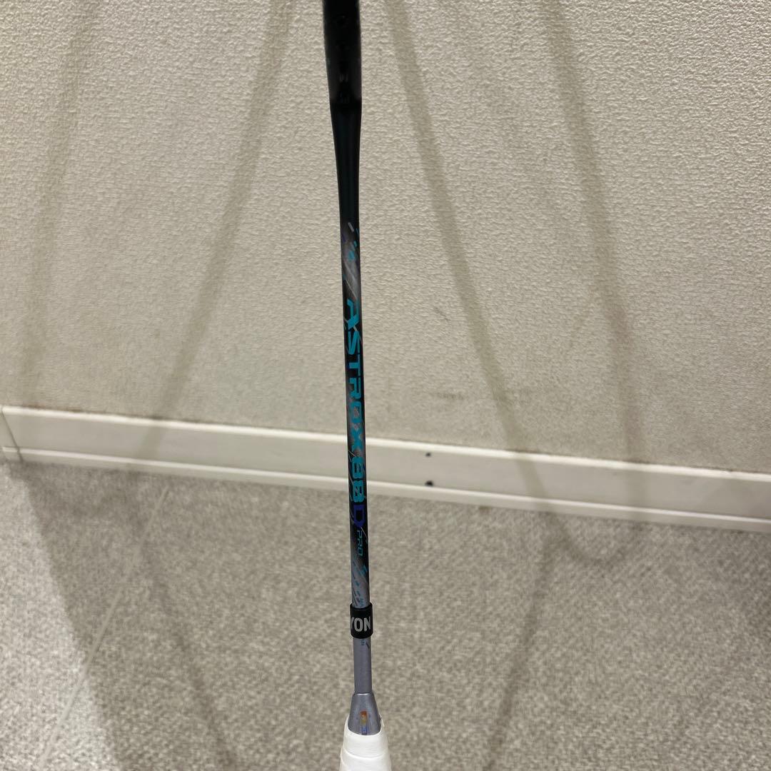 バドミントンラケットアストロクス88Dプロ4UＧ5