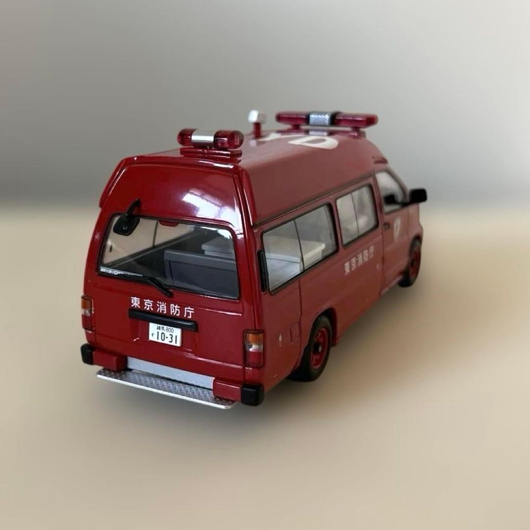 トミカ　トミカリミテッドヴィンテージ　ネオ　日産エルグランド　消防指揮隊車