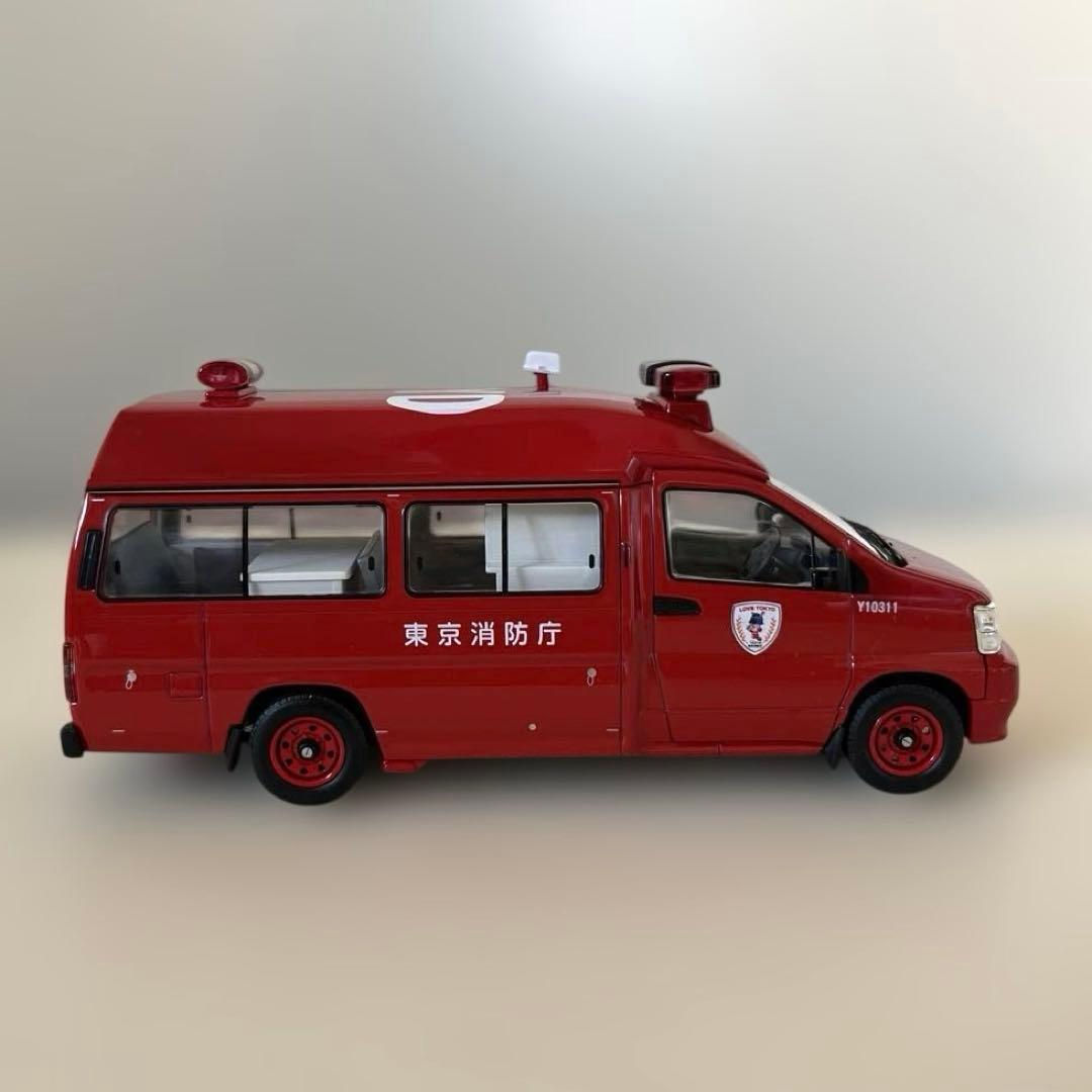 トミカ　トミカリミテッドヴィンテージ　ネオ　日産エルグランド　消防指揮隊車