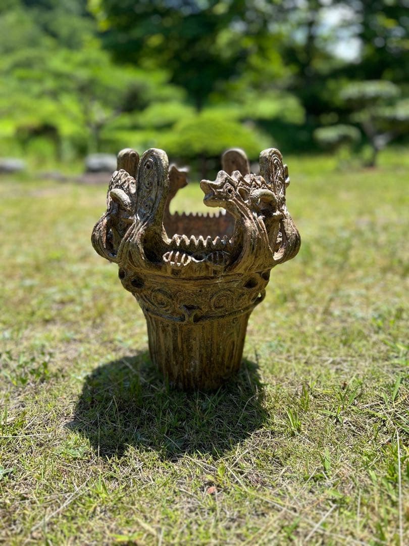 火焔型土器　模造品　レプリカ