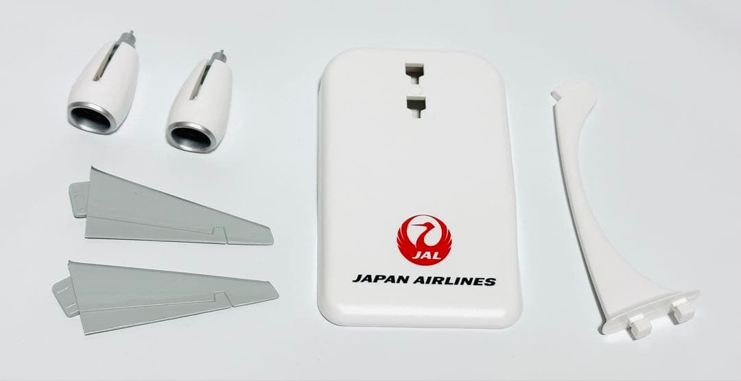 JALUX 1/130 B737-800 日本航空