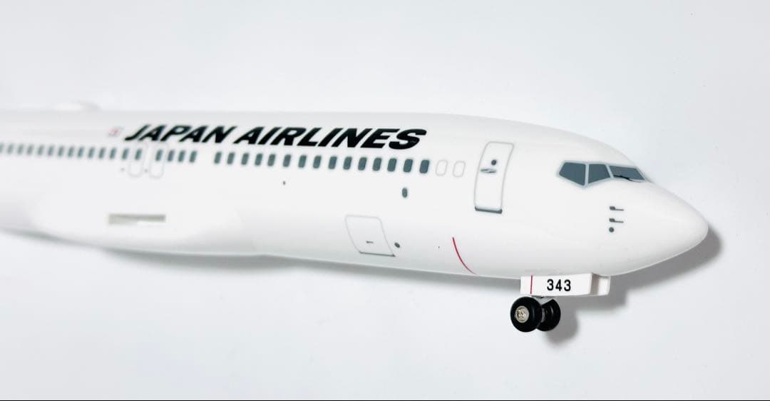 JALUX 1/130 B737-800 日本航空