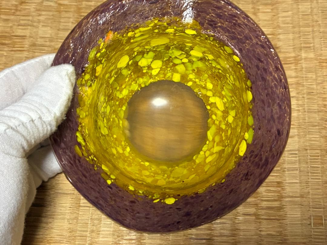 岩田ガラス 硝子 紫と黄色 ガラス皿 灰皿 【岩田藤七】共箱