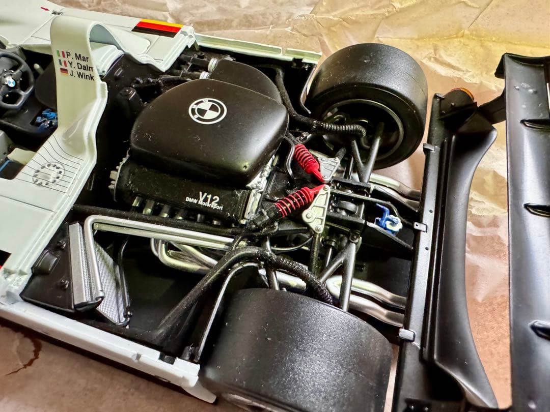 京商 1/18  V12 LMR 1991年ル・マン優勝車 エンジン付き