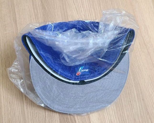 横浜DeNAベイスターズ 伊勢大夢選手 キャップ 59.6cm 新品 サイン入り