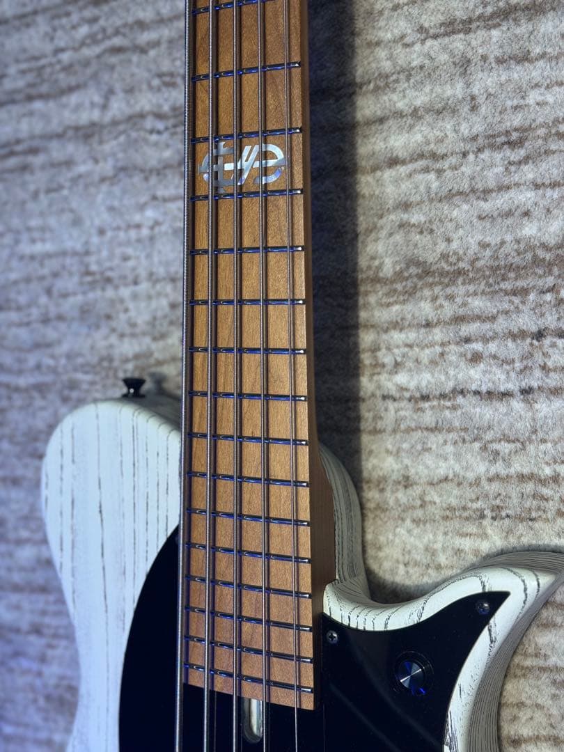 じ*ふ様 【美品】 Vola Guitars Vasti 5 STM J1