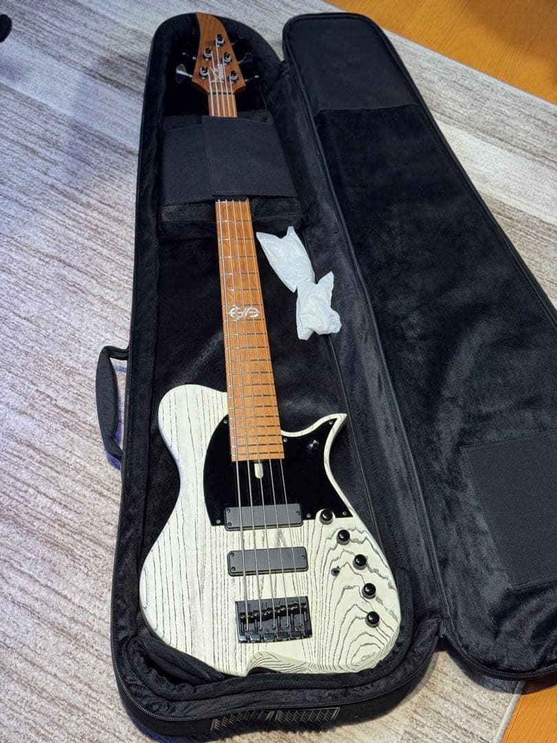 じ*ふ様 【美品】 Vola Guitars Vasti 5 STM J1