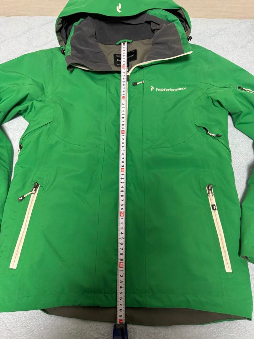 最終値下　美品　peak performanceスキーウェアジャケットとパンツ