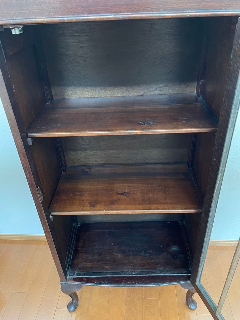 イギリスアンティーク家具　 ガラスキャビネット