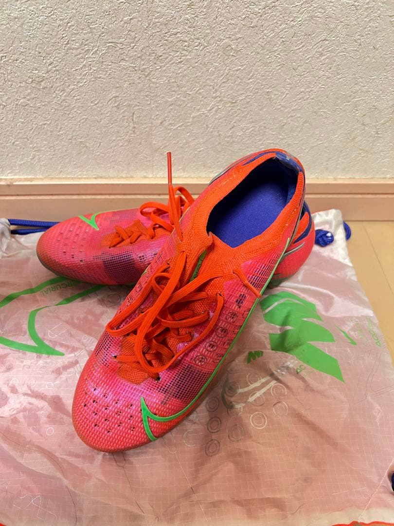 ナイキ マーキュリアルヴェイパー14 SG