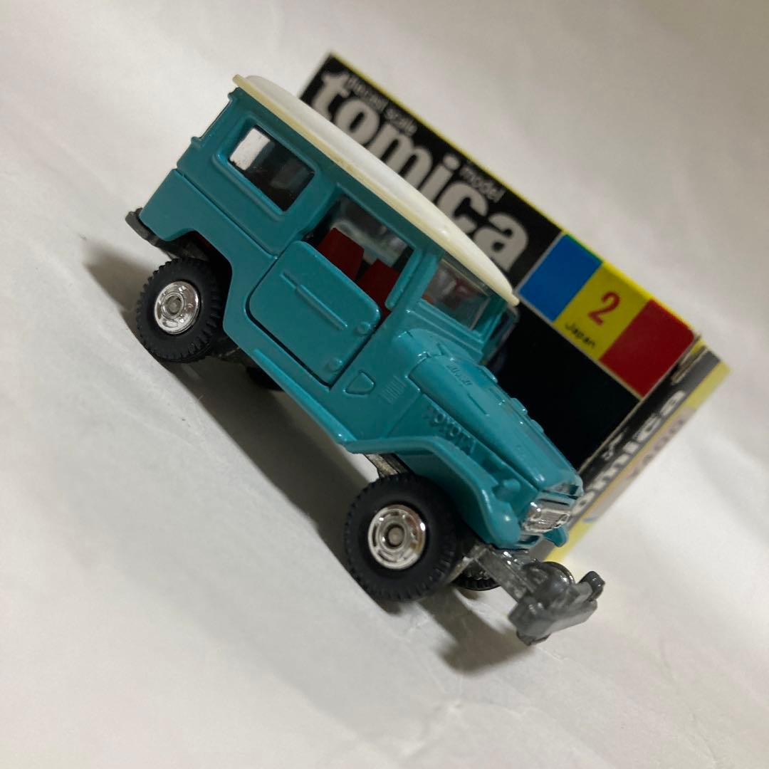 トミカトヨタラウンドクルーザーです。黒箱トミカマーク切り取り欠損。日本製