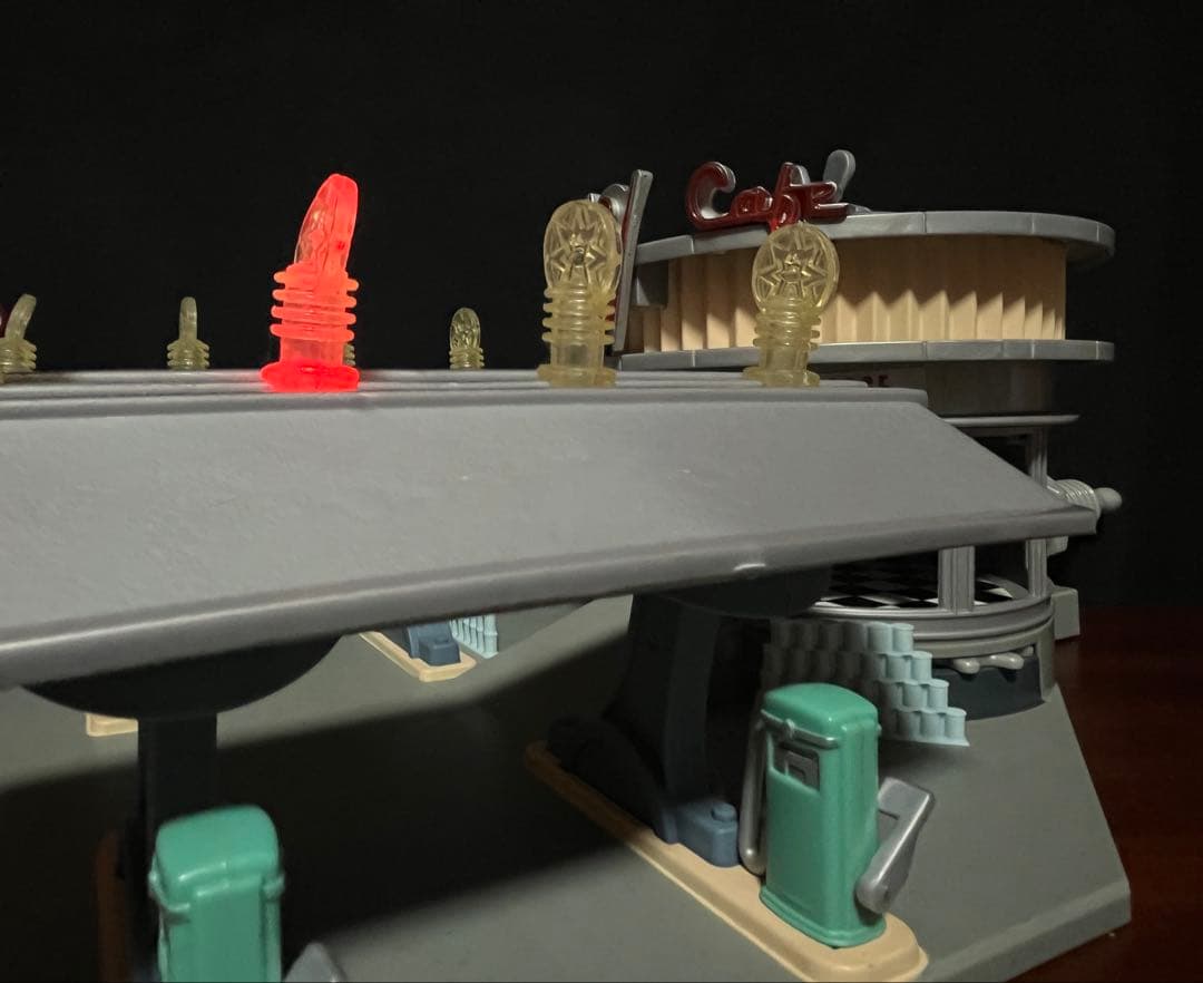 カーズ フロー V8 カフェ