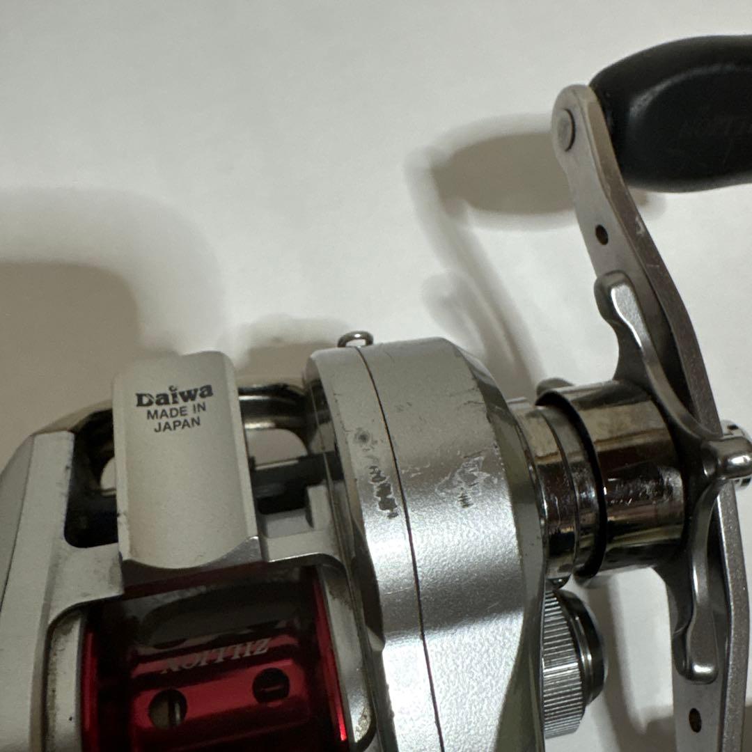 チーム　ダイワ　TD ジリオン　100SHL 7.1 釣具　ルアー　リール