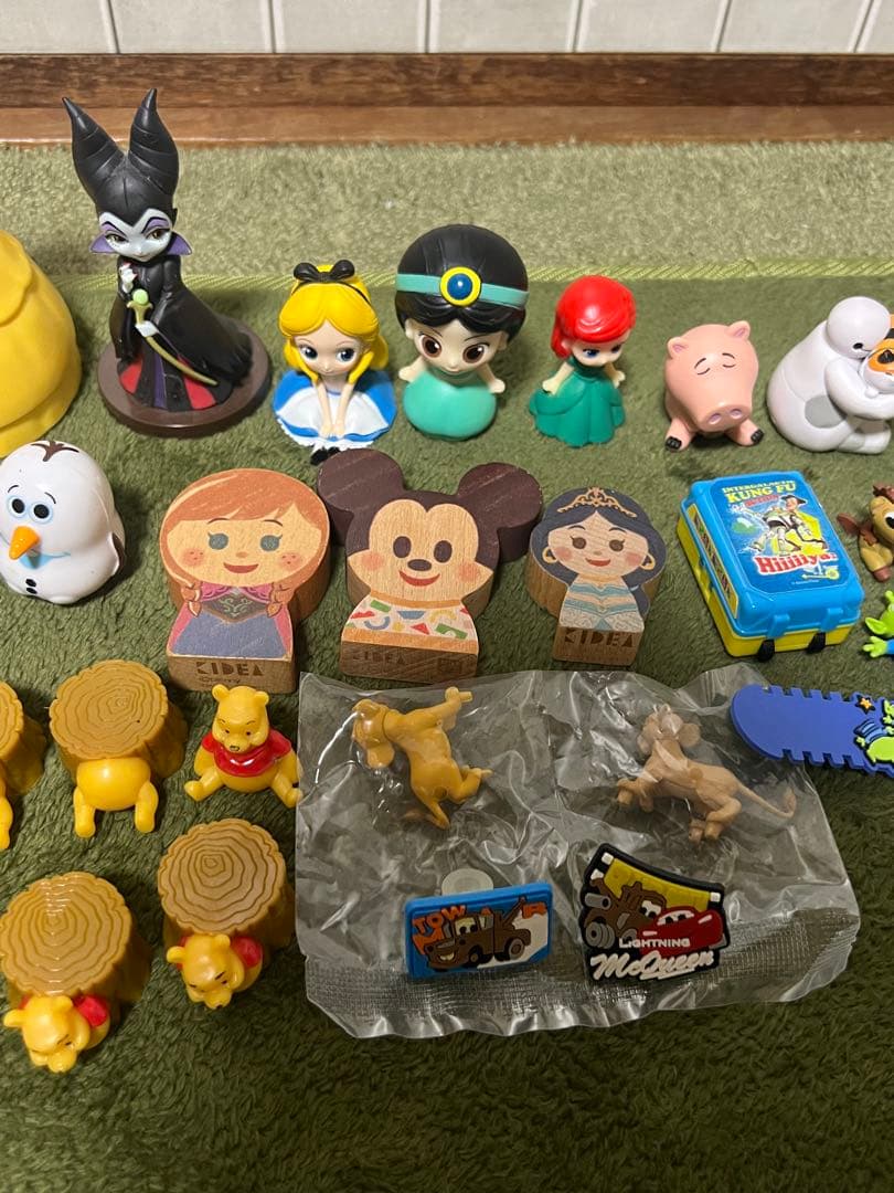 ディズニーグッズ95点まとめ売り