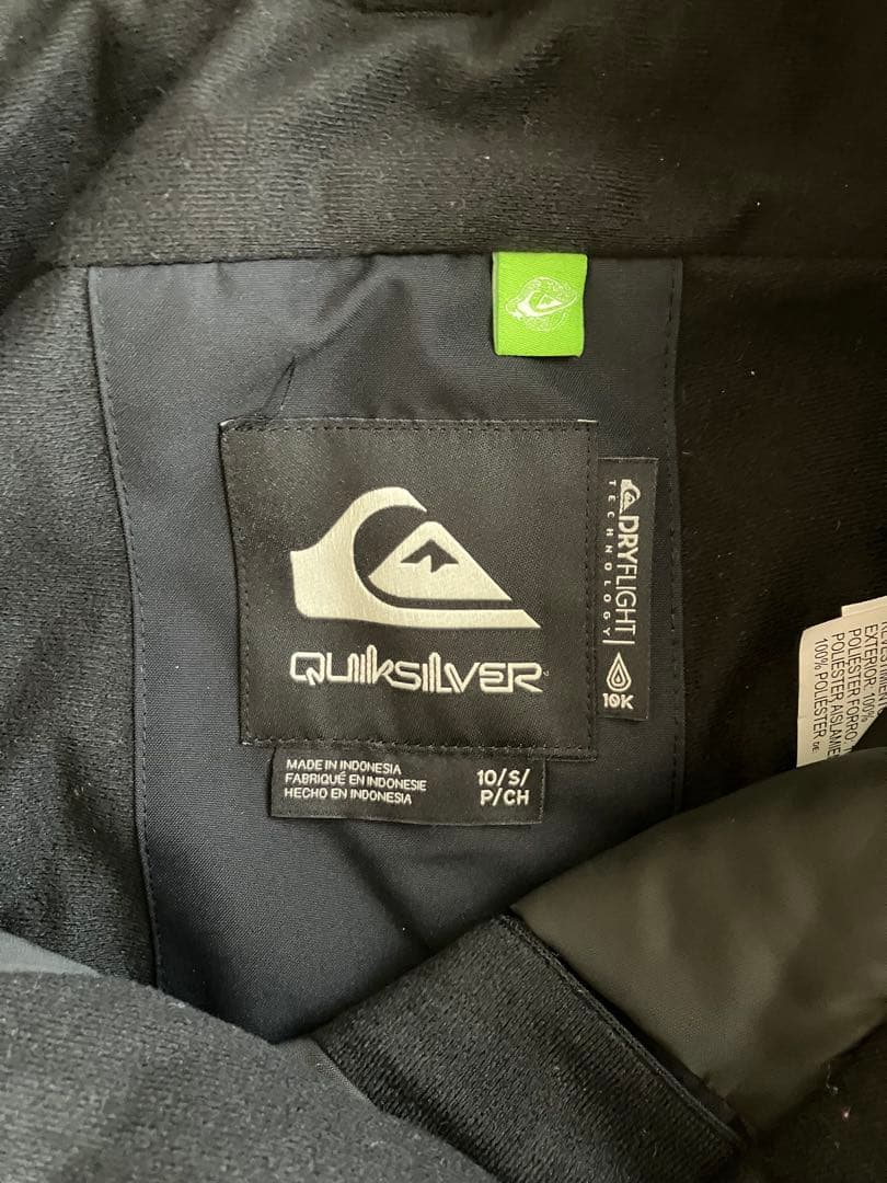 【美品】Quiksilver スノーボードウェア 上下セットアップ 140㎝