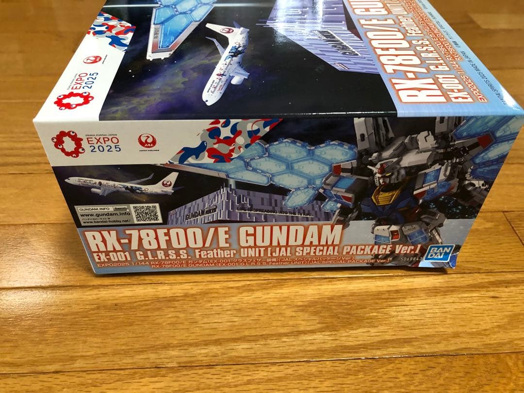 JAL 万博限定コラボ　RX-78F00/E GUNDAM