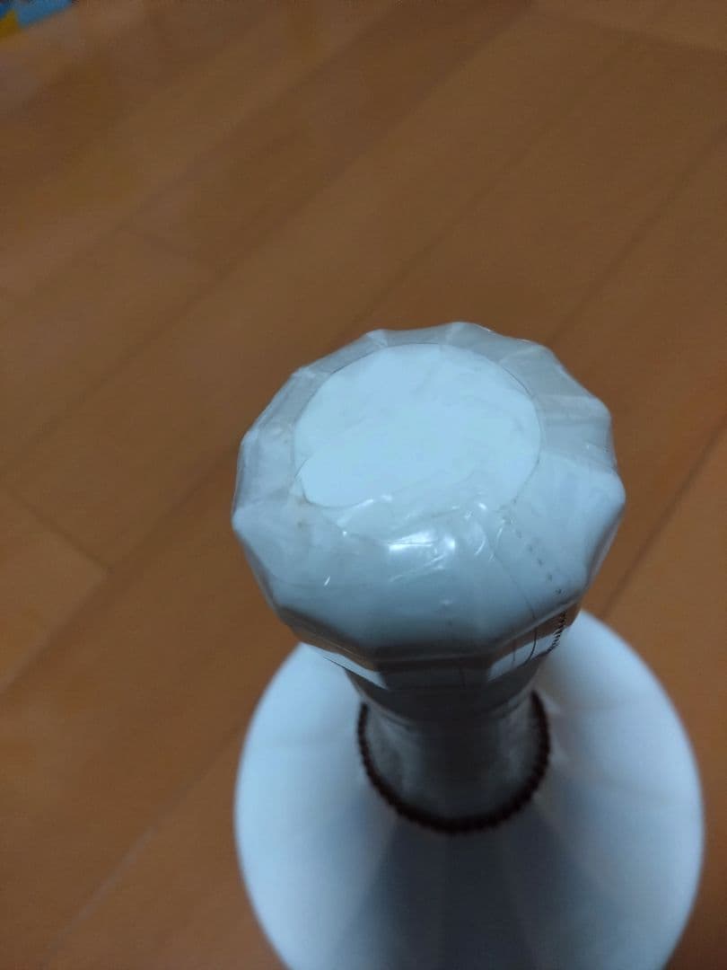 ニッカ　ブラックニッカブレンダーズスピリット 　鶴　陶器ボトル　２本セット