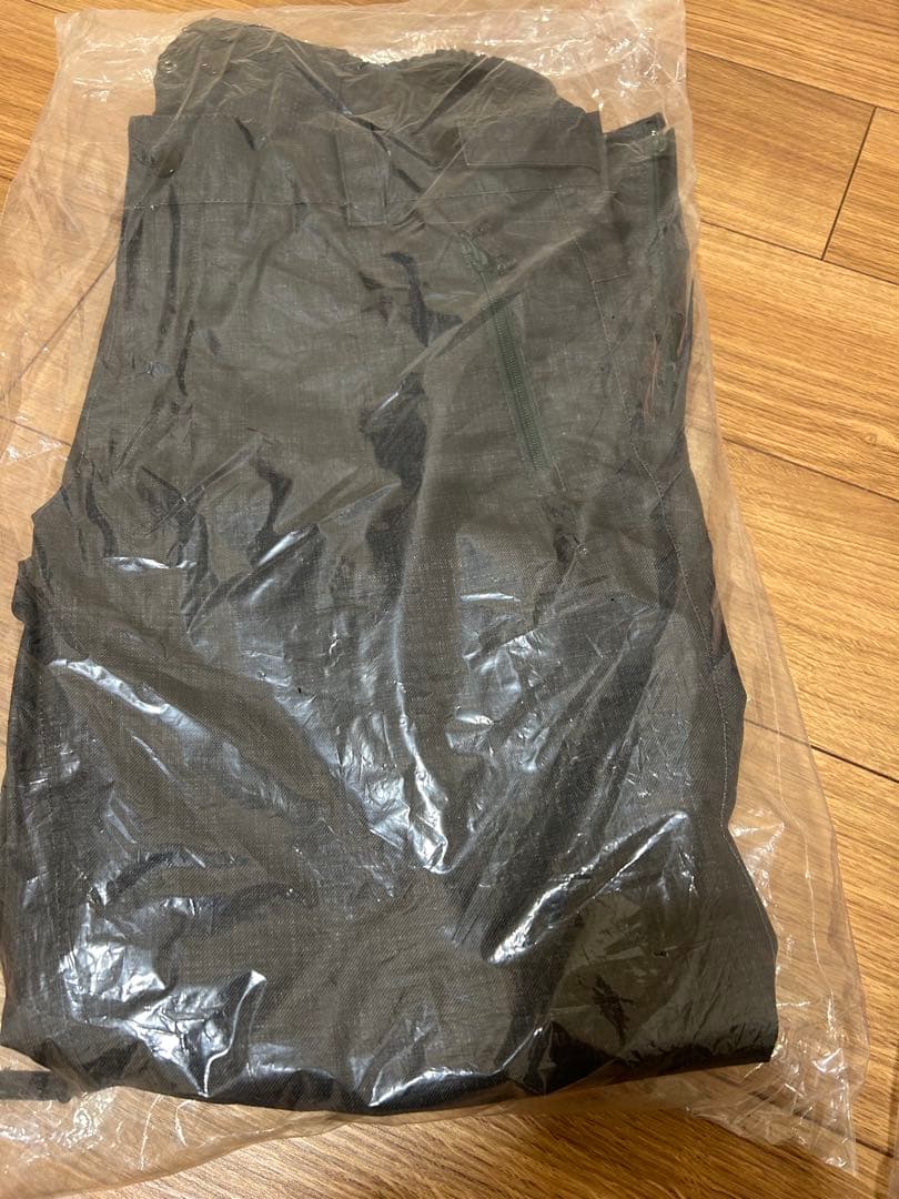 xnix Mサイズ その他スノボウェア上下セット、グローブ