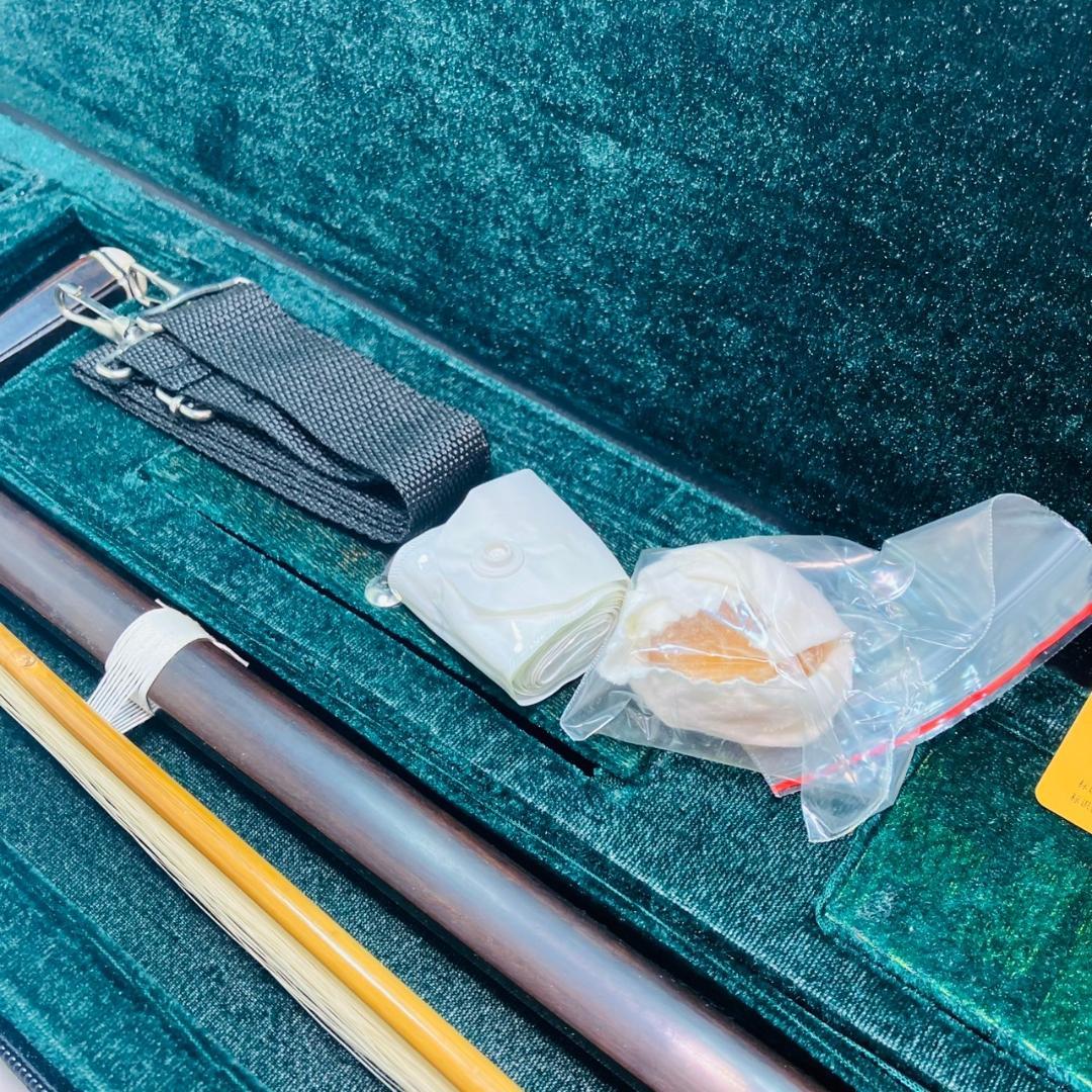 極美品　蘇州　二胡　紅木　精品　万菊根制　付属品多数　蛇皮　ケース　弓