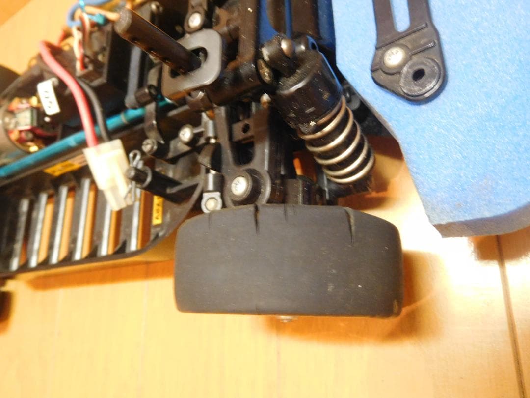 ラジコンカー　1/10 電動カー　4WD