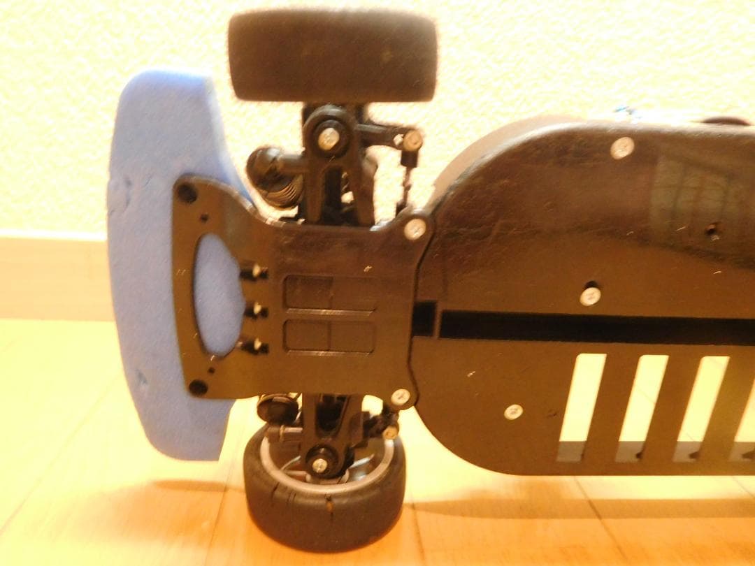 ラジコンカー　1/10 電動カー　4WD