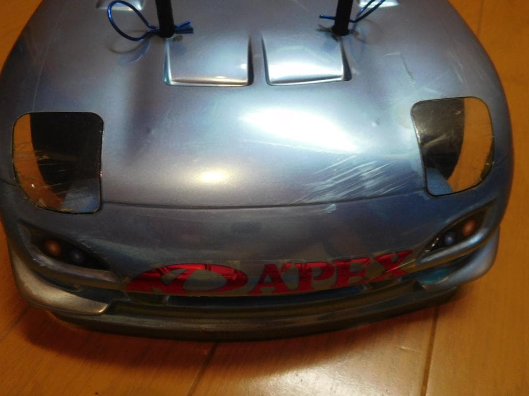 ラジコンカー　1/10 電動カー　4WD