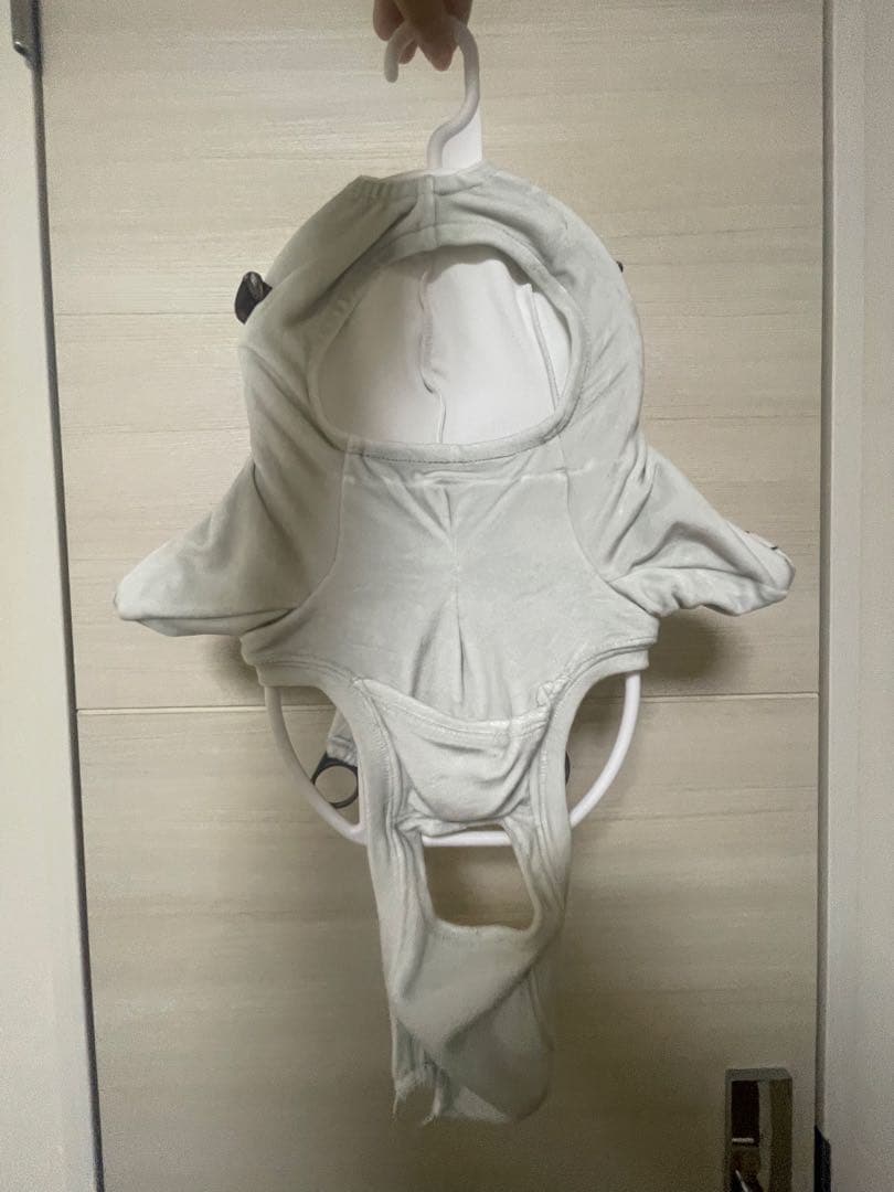 LOVOTらっこベロアカットソー(ライトグレー)