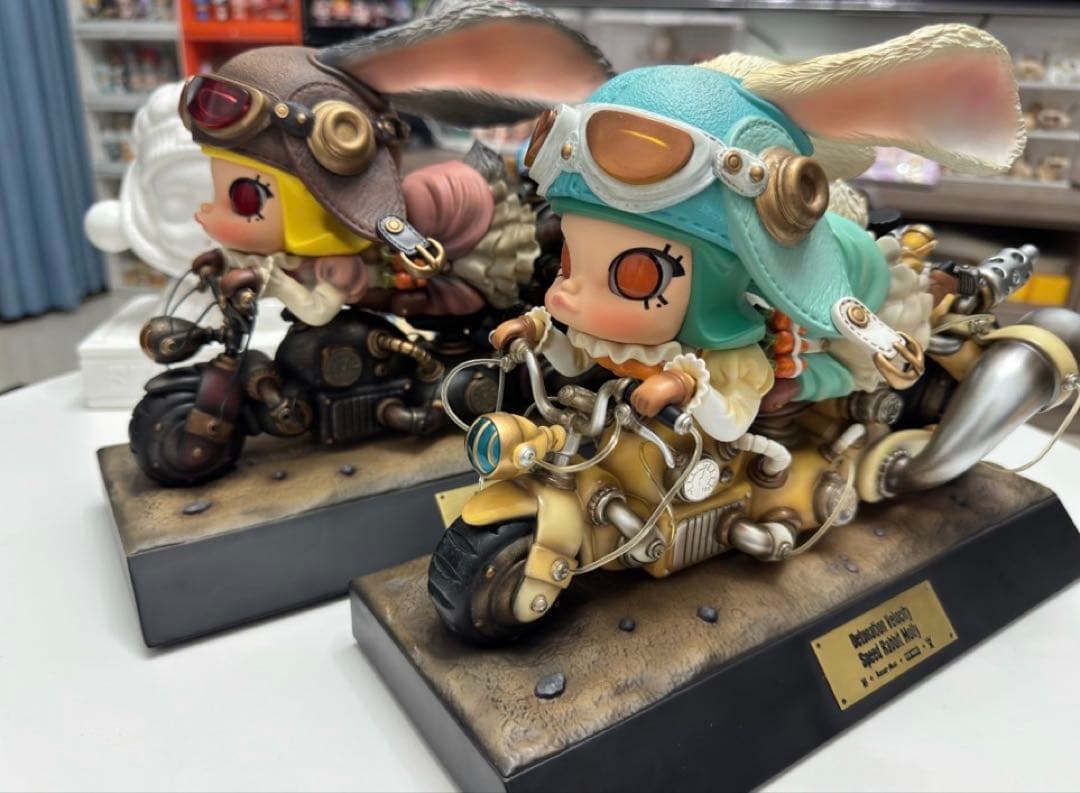 デザイナーズトイ鎌田光司Molly2.0バニーガールの機関車トレトイフィギュア