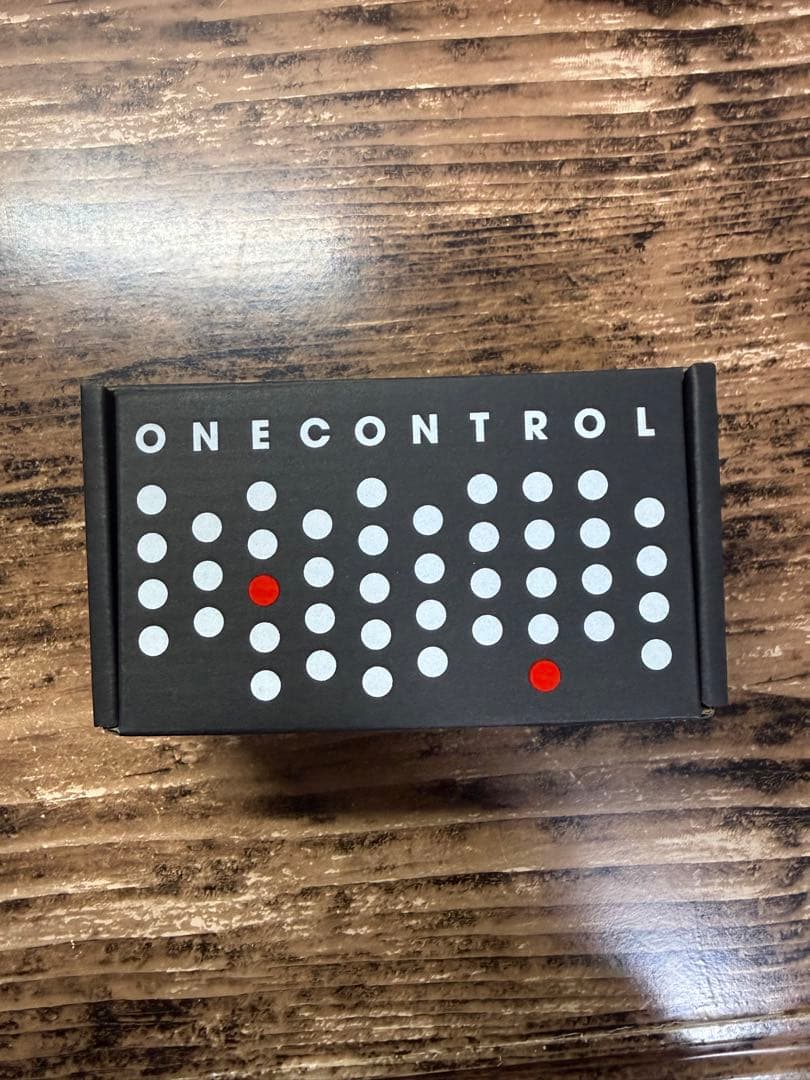 ベース ONE CONTROL CRIMSON RED BASS-PREAMP