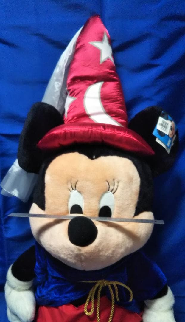 ミ二ー・ファンタジアの特大サイズのぬいぐるみ