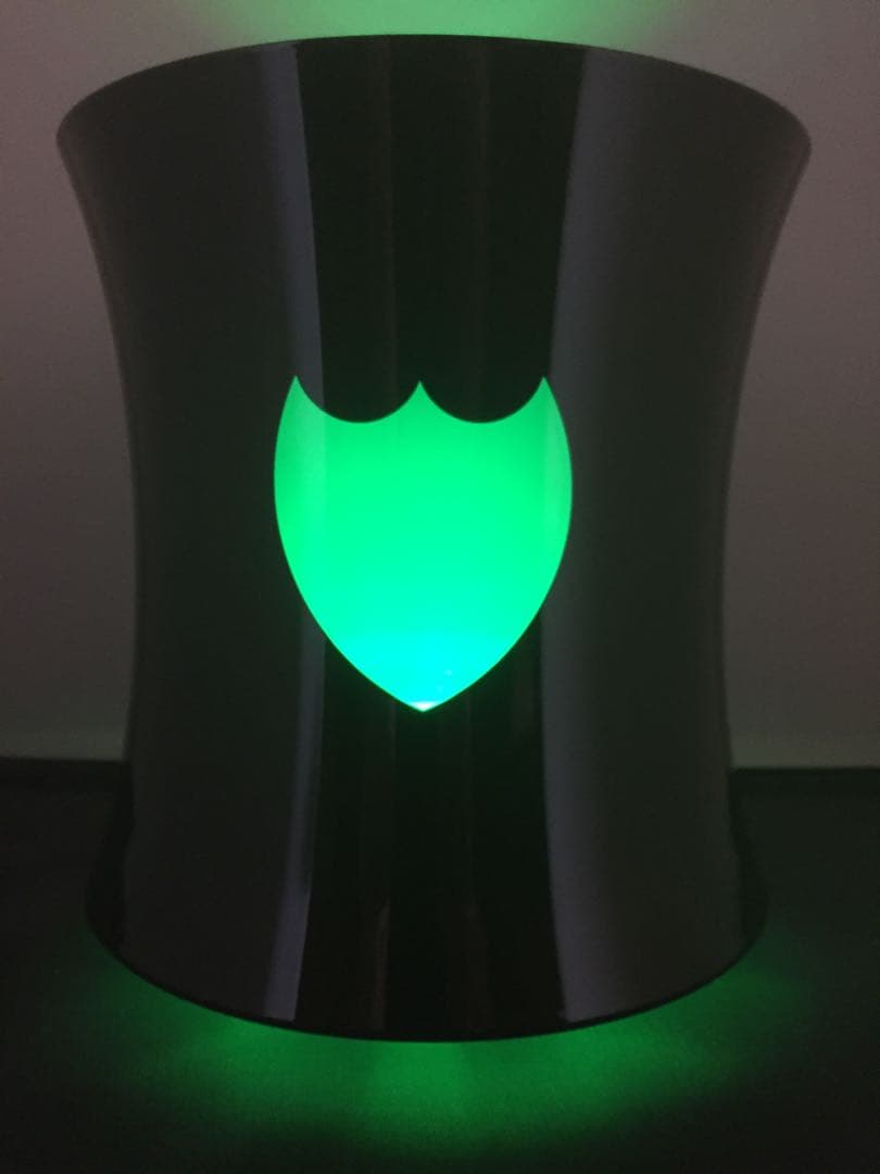 ☆新品☆ ドン・ペリニョン アクリル製　ルミナス シャンパンクーラー2個セット