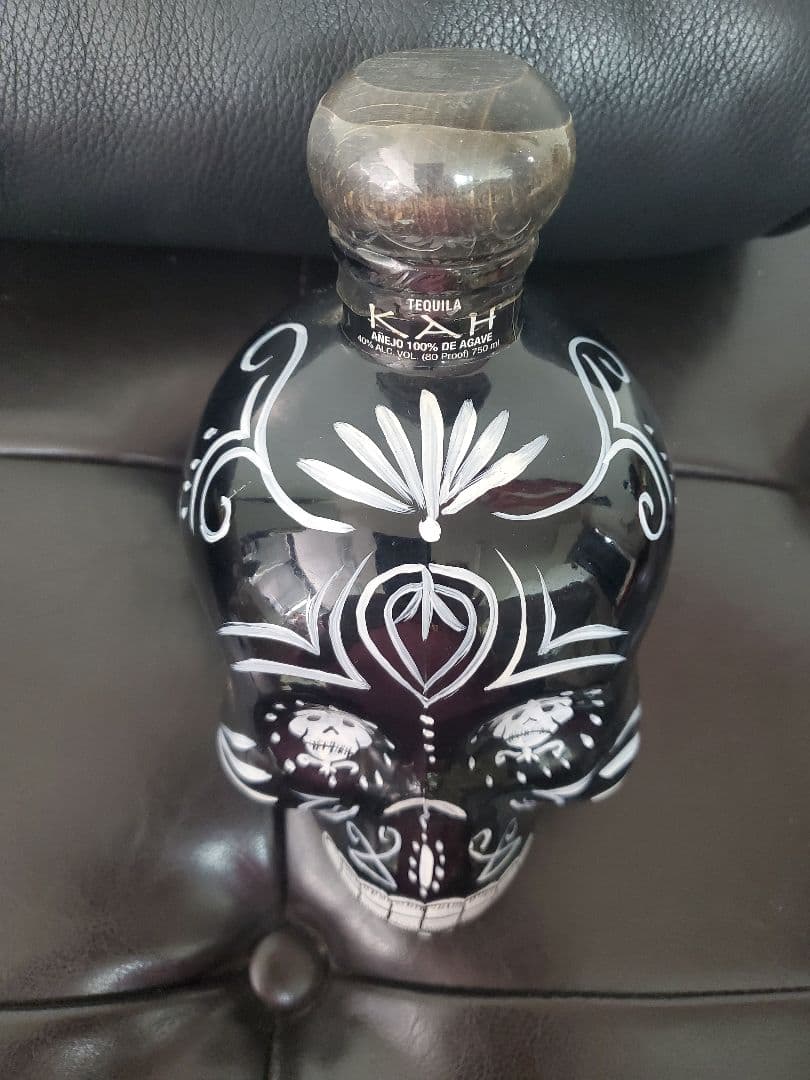 テキーラ　カー 　アネホ　750ml 40%　kah anejo